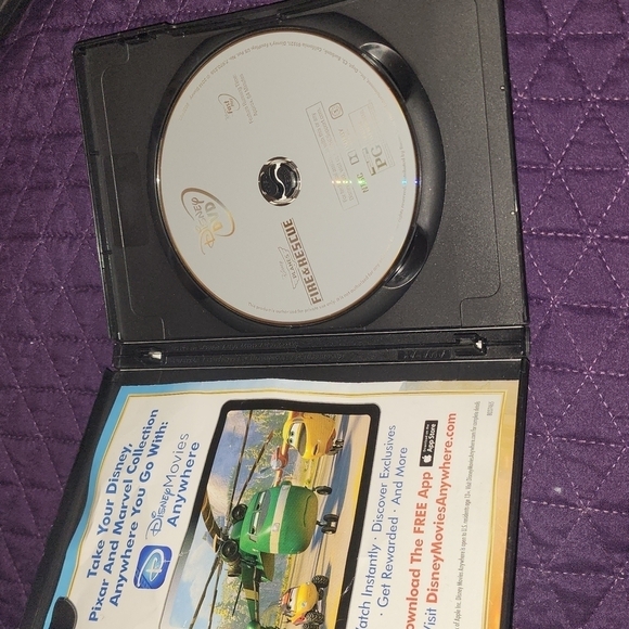 Disney DVD "Planes Fire & Rescue" - Picture 4 of 4